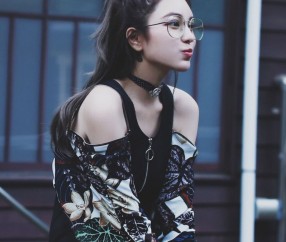 后脑勺右边一阵一阵痛是怎么回事（后脑勺右侧面一阵一阵的疼）